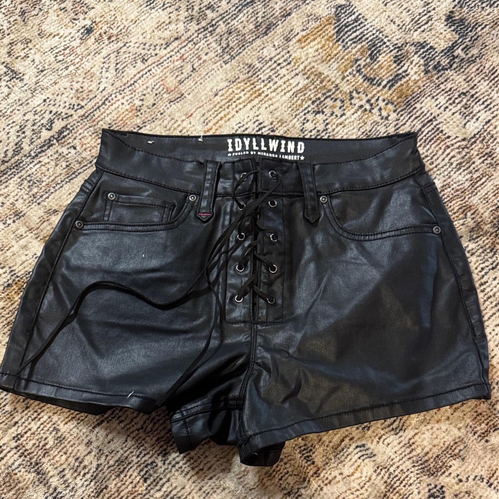Idyllwind Black High Waist Shorts